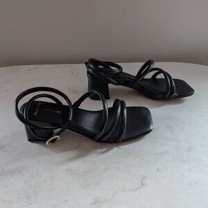 FRANKIE4 Ramsay Block Heel Sandal - Black - Size 8